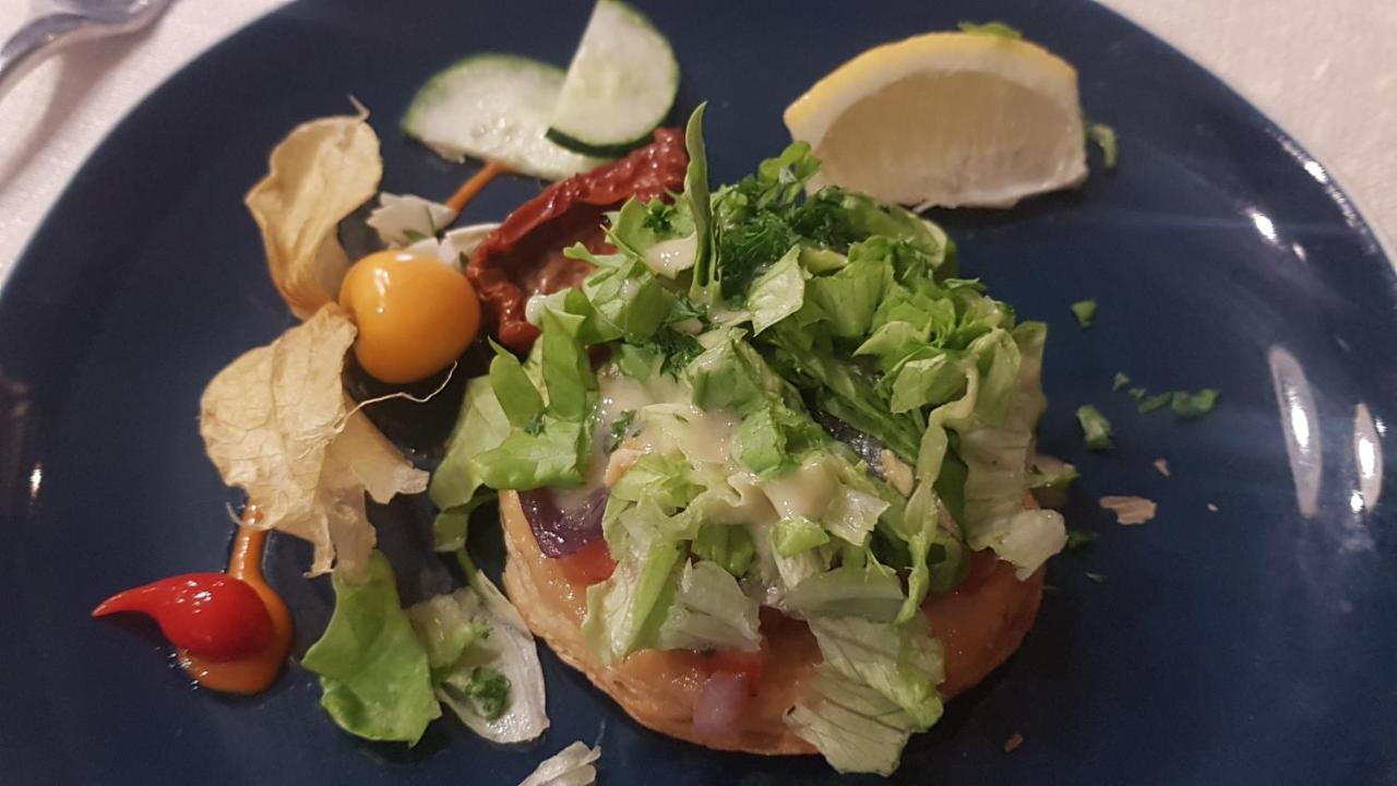Logis - Hotel Restaurant La Sapiniere Wisques Zewnętrze zdjęcie