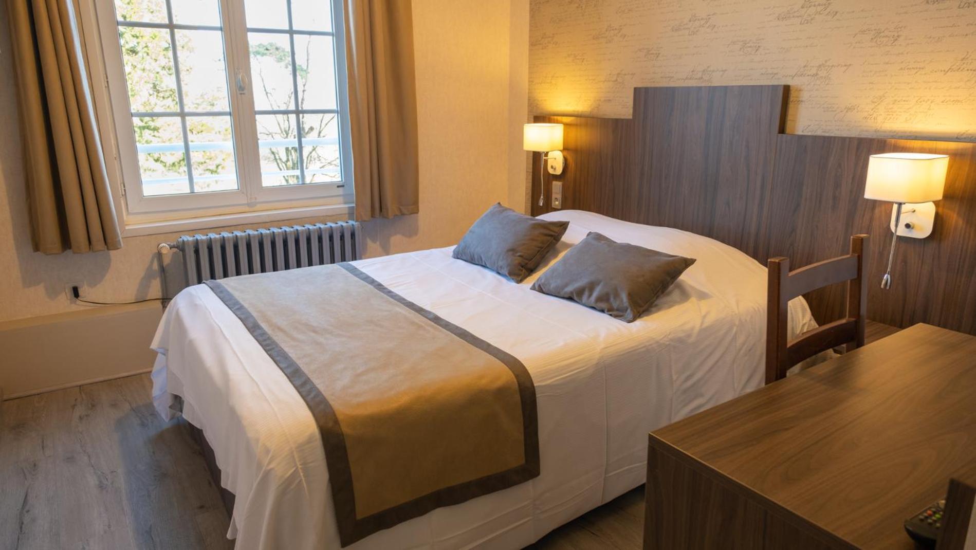 Logis - Hotel Restaurant La Sapiniere Wisques Zewnętrze zdjęcie