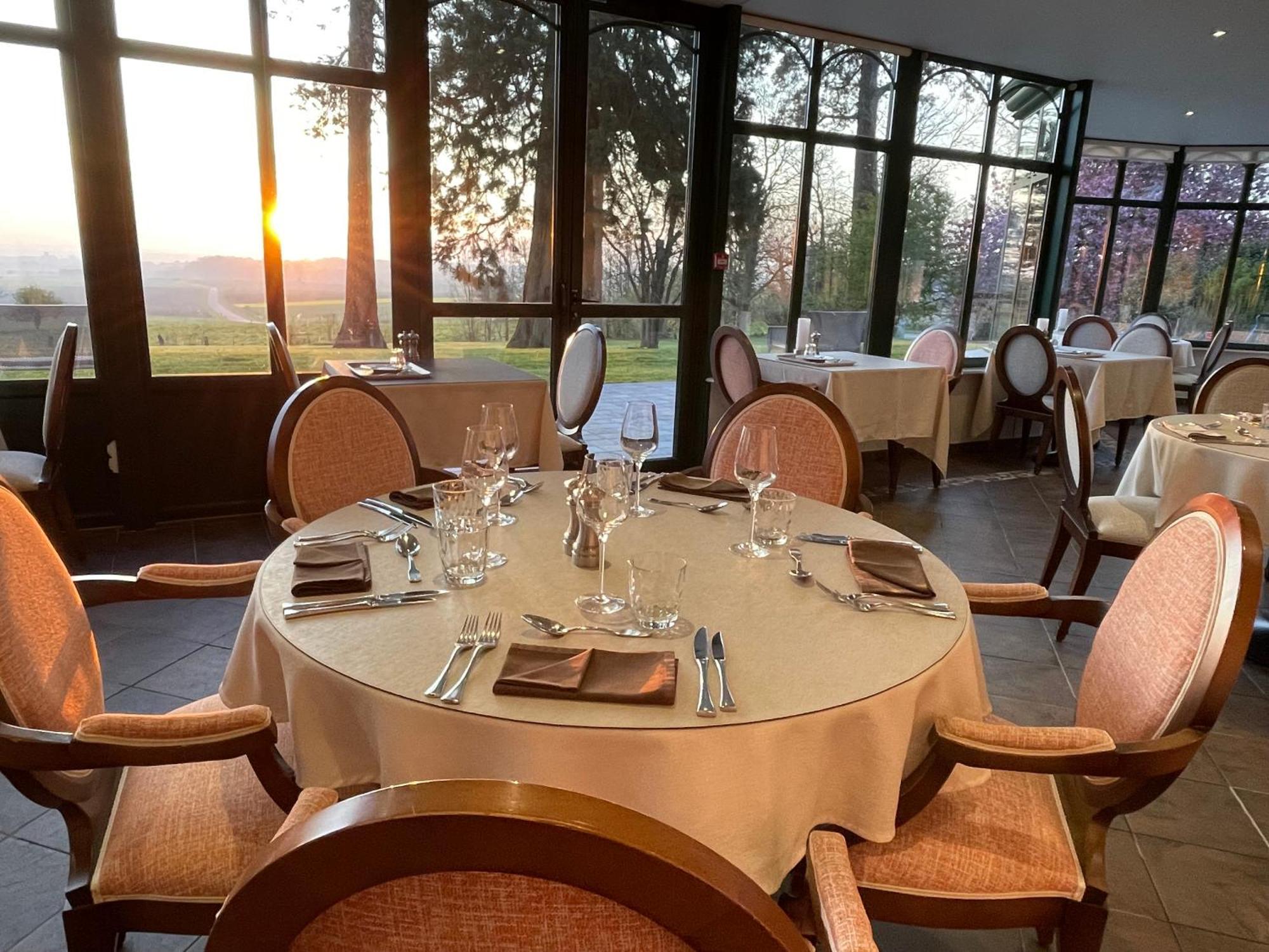Logis - Hotel Restaurant La Sapiniere Wisques Zewnętrze zdjęcie