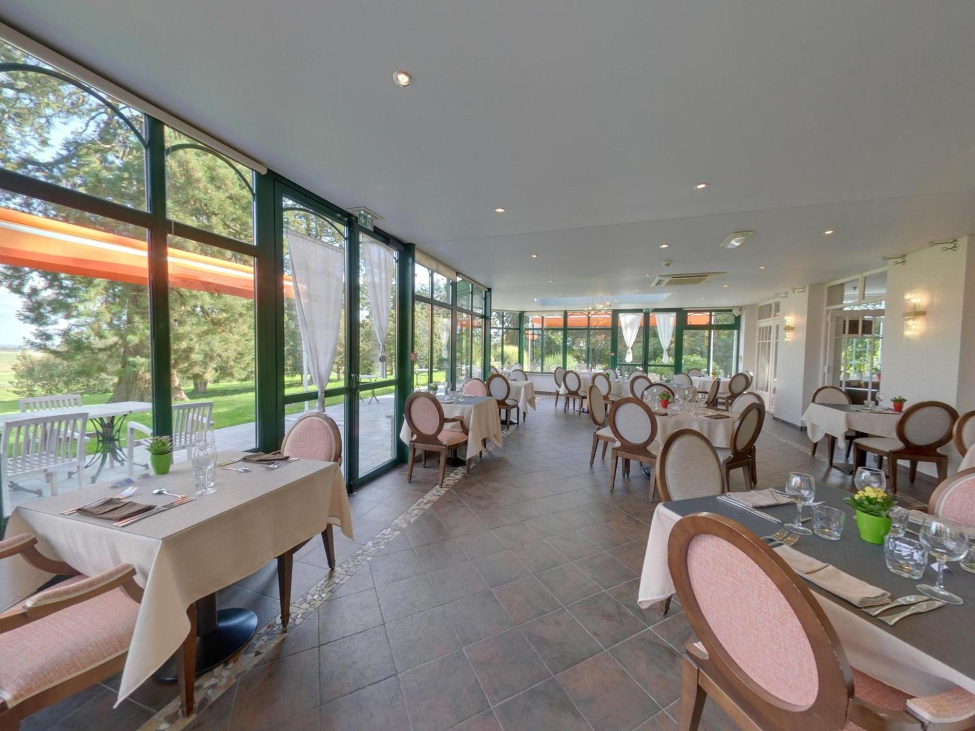Logis - Hotel Restaurant La Sapiniere Wisques Zewnętrze zdjęcie