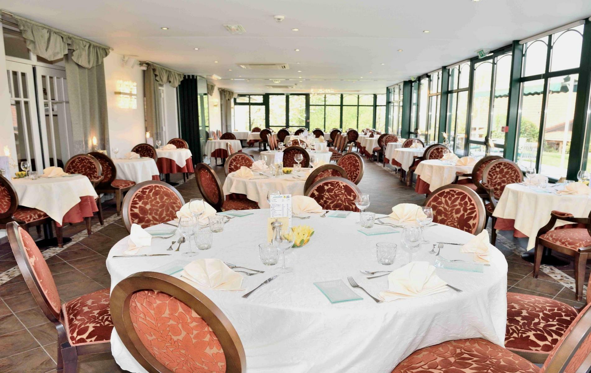 Logis - Hotel Restaurant La Sapiniere Wisques Zewnętrze zdjęcie
